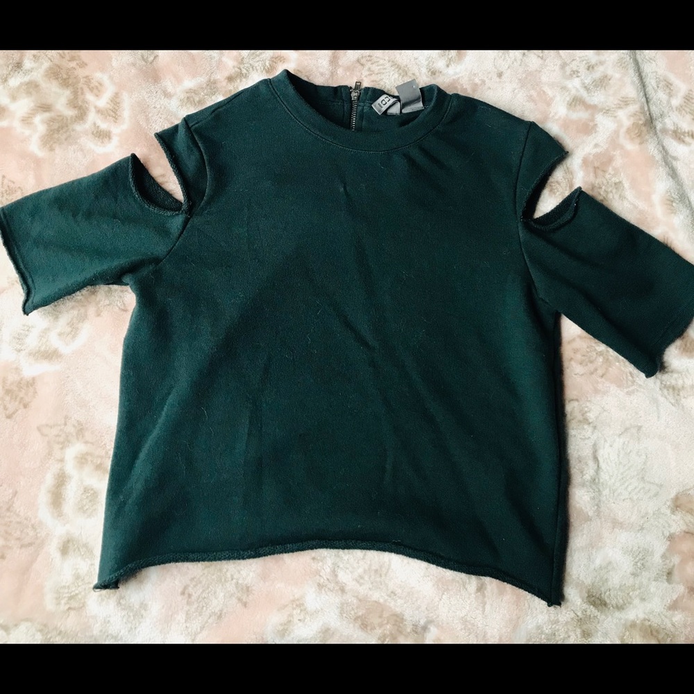 Forest green cropped shirt with cut out sleeves